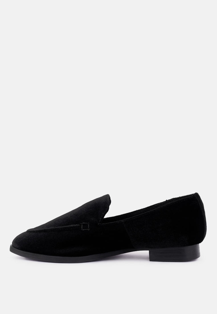 luxe-lap velvet handcrafted loafers-3