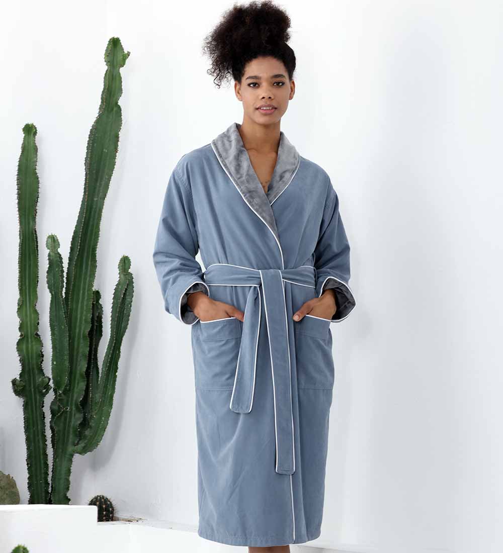 Women's Plush Microfiber Spa Robe-0