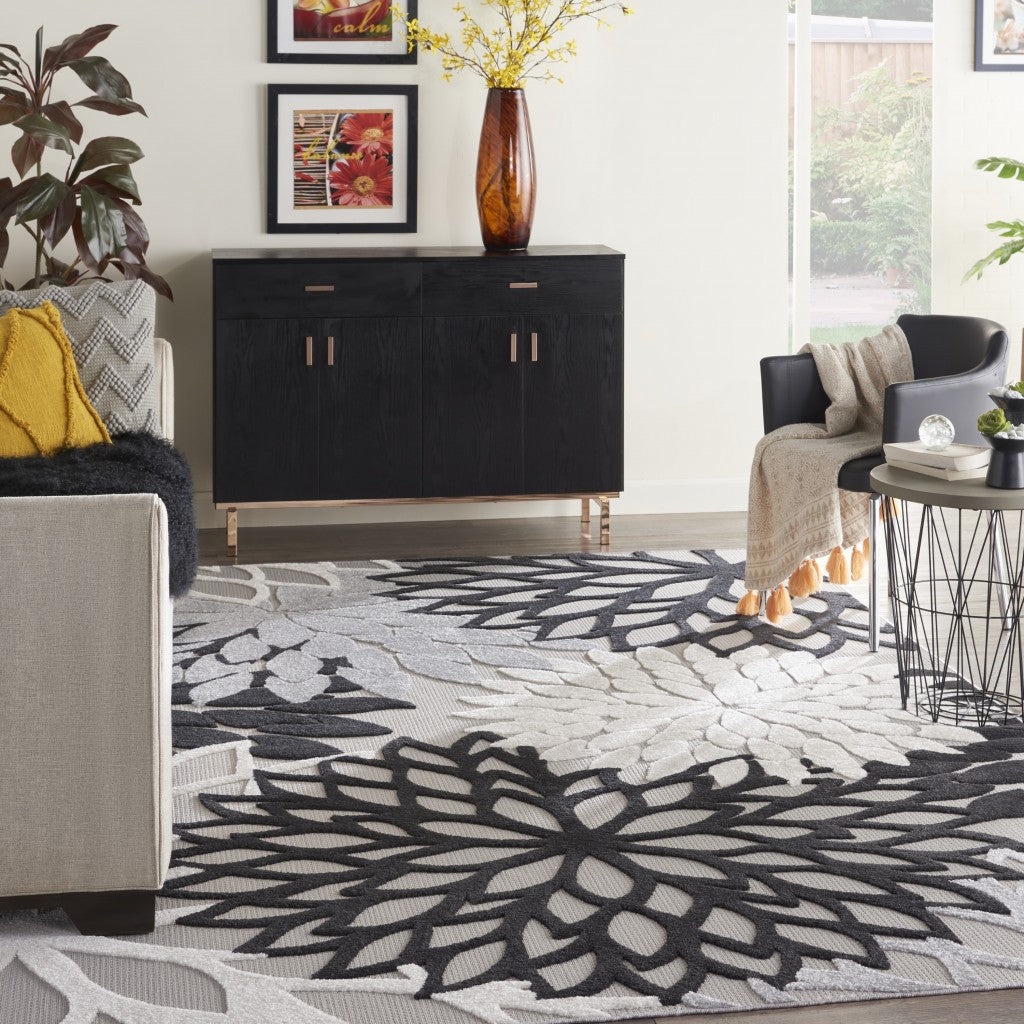 7’ x 10’ Black Gray White Indoor Outdoor Area Rug-3