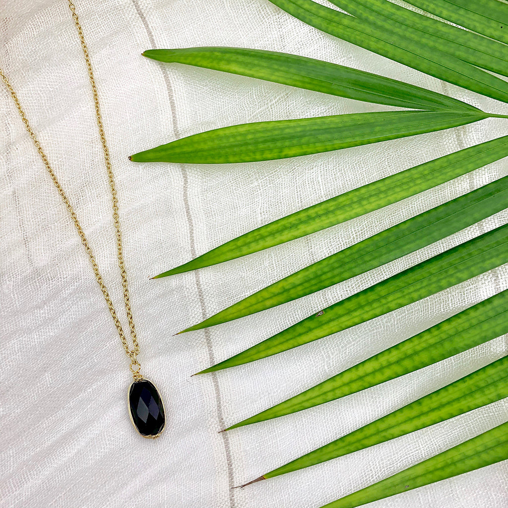 Black Quartz Pendant Necklace-3