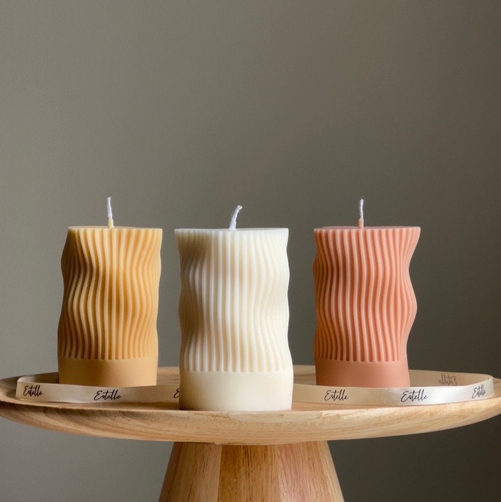 Ribbed Wave Irregular Column Candle-0