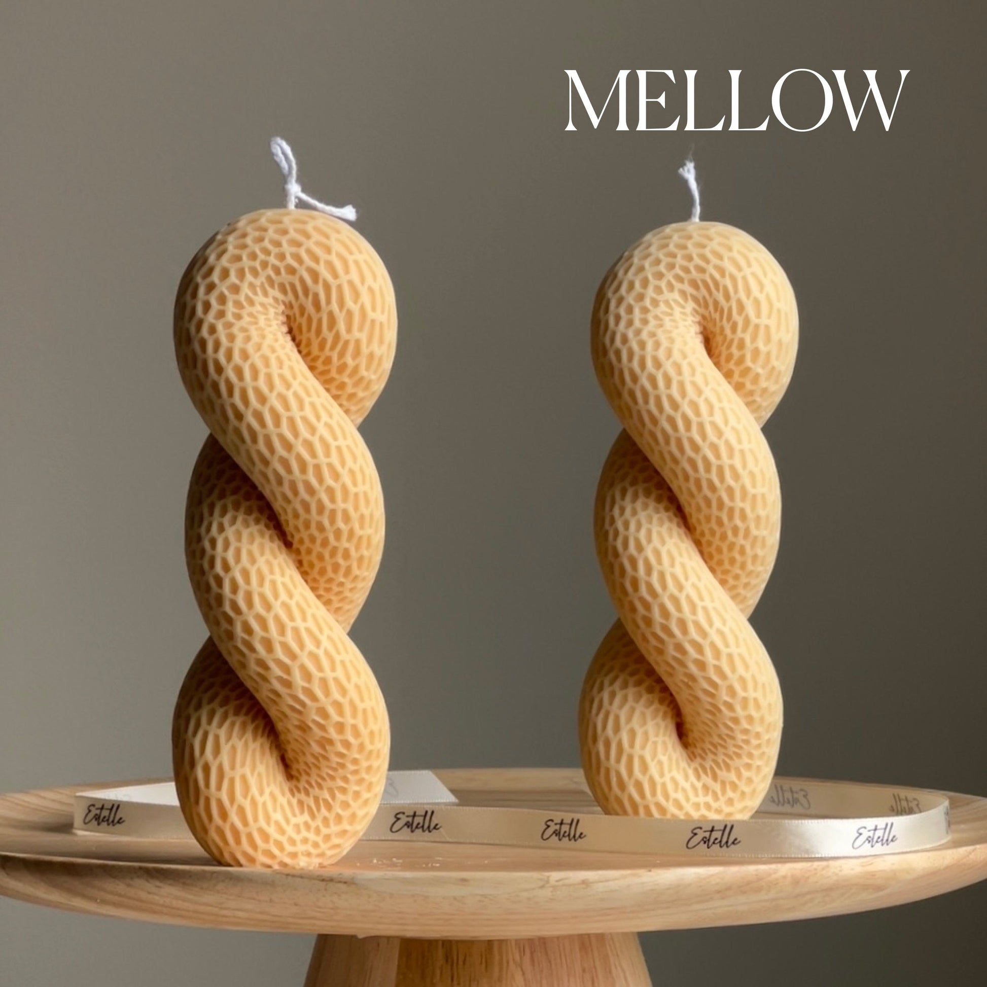 Tail Knot Pillar Candle-3