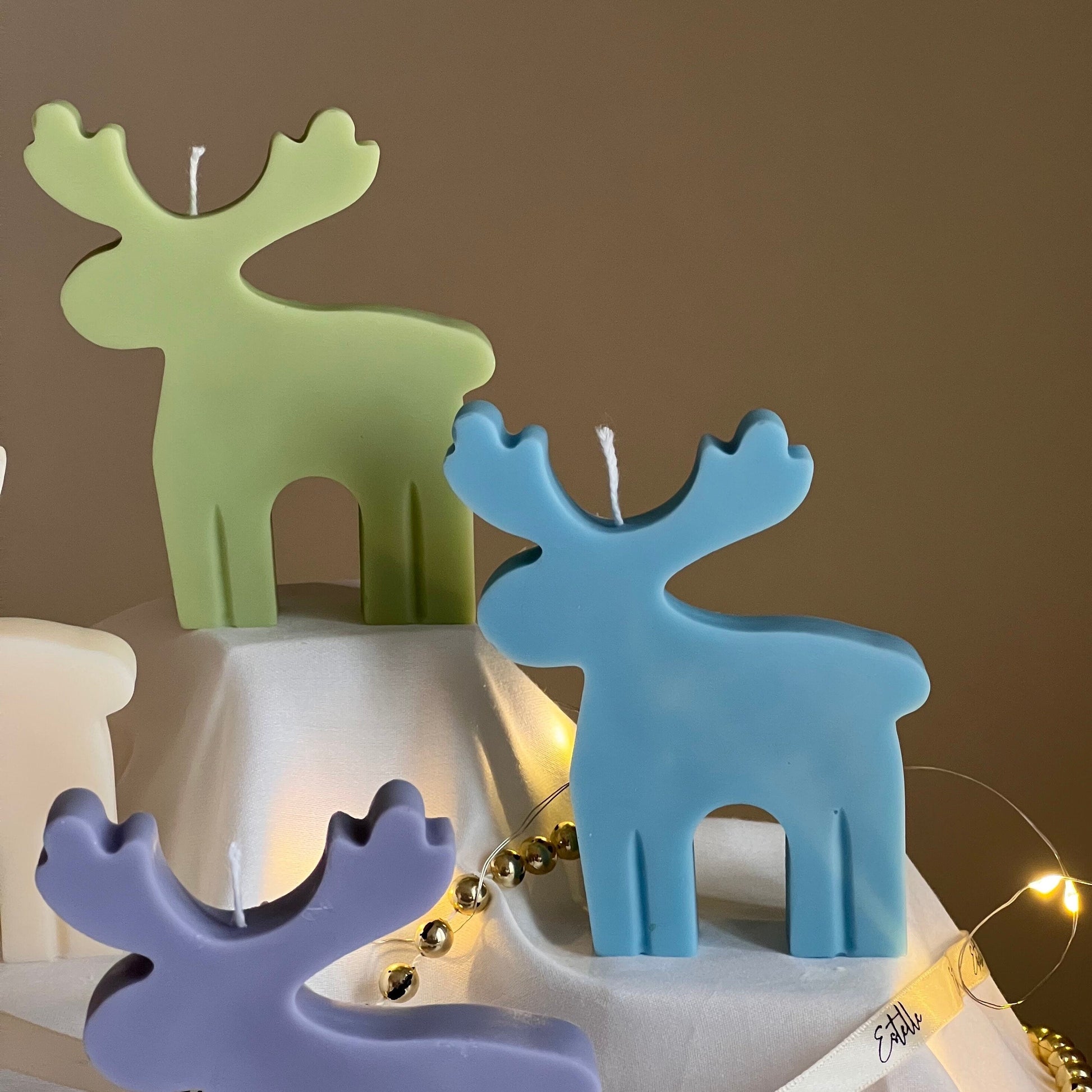 Christmas Reindeer Candle-1