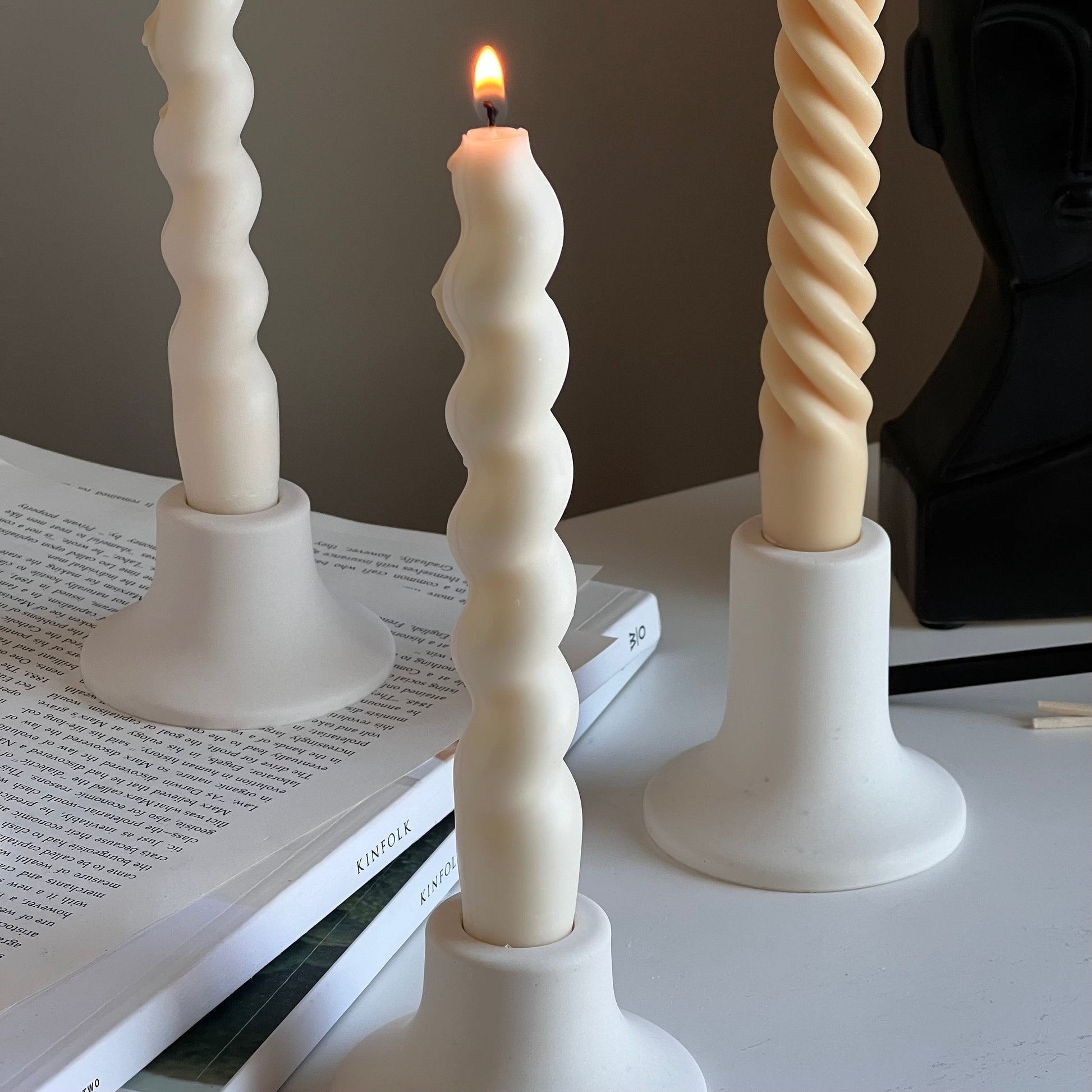 Round Candlestick Holder-3