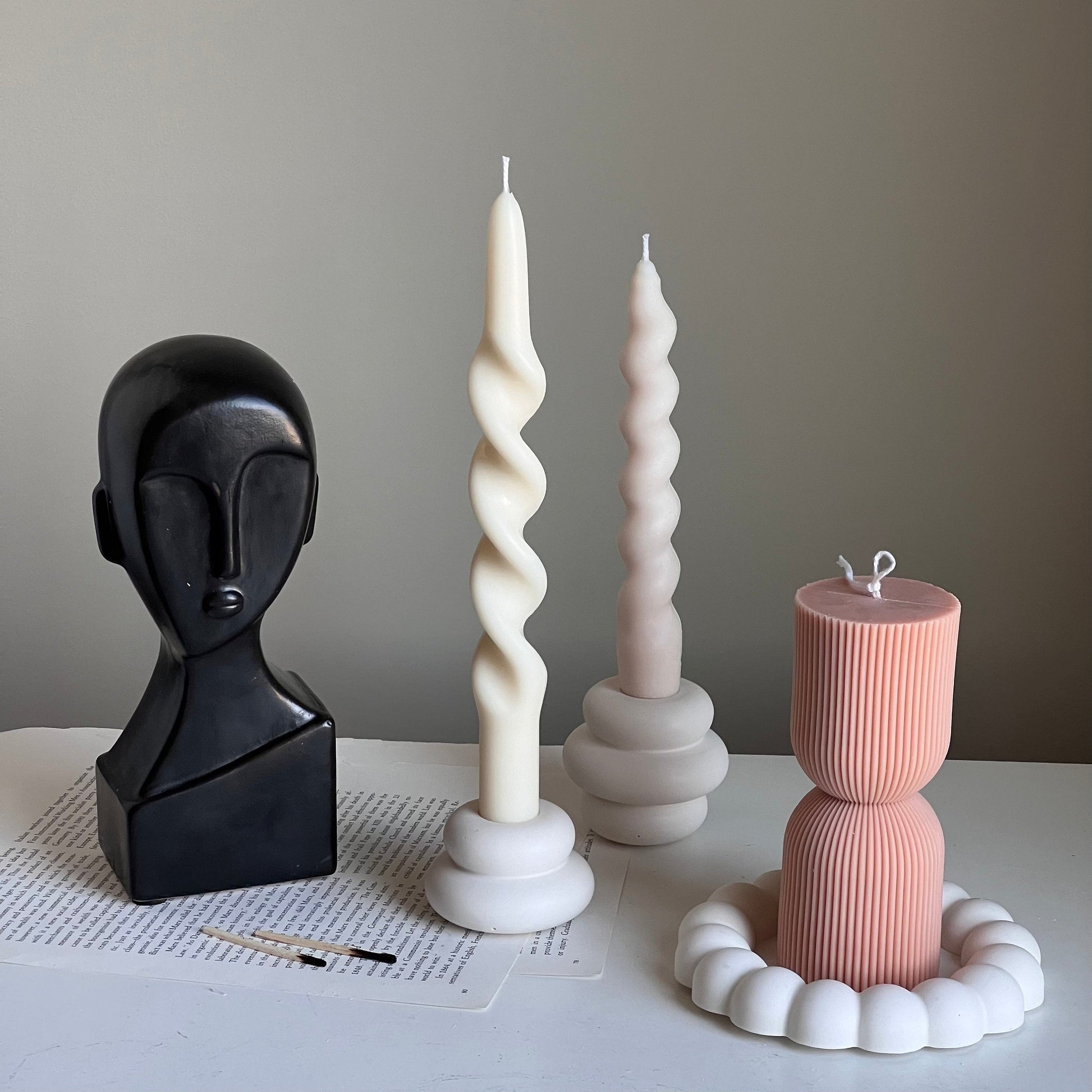 Cute Round Candlestick Holder-2